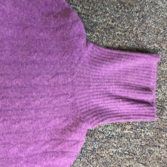 Cabled cashmere sweater - Picture 2 of 5